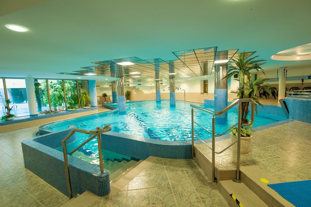 Sport-V-Hotel Hrotovice Exterior photo